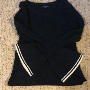 Super super soft sweater! Never worn